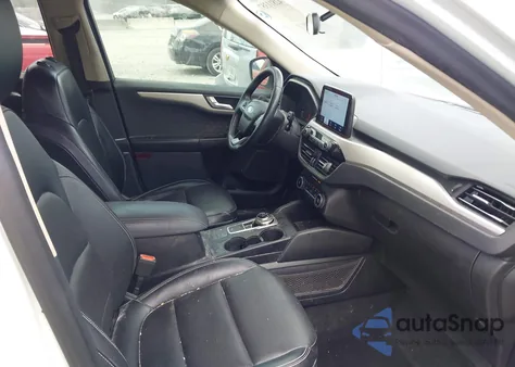 2020 Ford Escape Sel z USA, uszkodzony, nr VIN 1FMCU0H61LUA92142